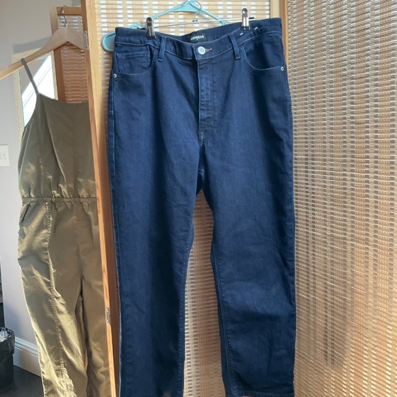 Express Cropped Straight High Rise Dark Denim Jeans - Picture 2 of 11